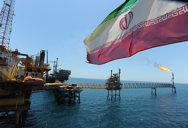 ईरान पर प्रतिबंध: भारत में तेल आयात का खेल कठिन नहीं
