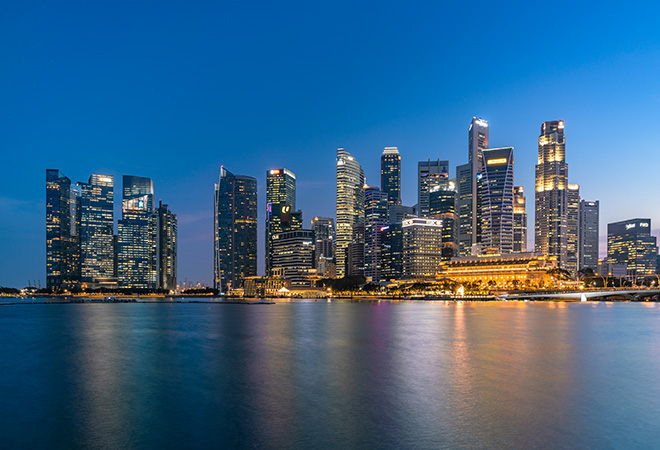 हांगकांग में उथलपुथल से सिंगापुर को फायदा हुआ तो बड़ी अजीब बात होगी
