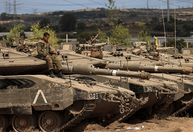 यूक्रेन-रूस और हमास-इज़रायल युद्ध: सफलता के लिए अनुकूलन ज़रूरी