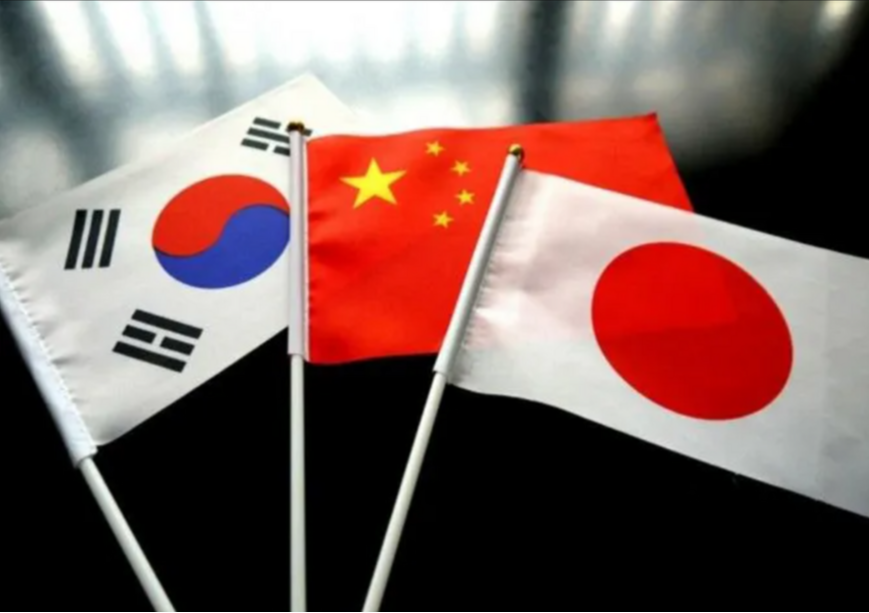 चीन, जपान आणि दक्षिण कोरिया यांच्यातील संबंधांचे पुनरुज्जीवन