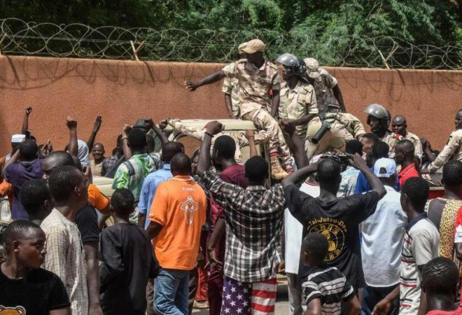 नाइजर संकट: छद्म युद्ध (Proxy War) की दहलीज़ पर खड़ा पश्चिम अफ्रीका