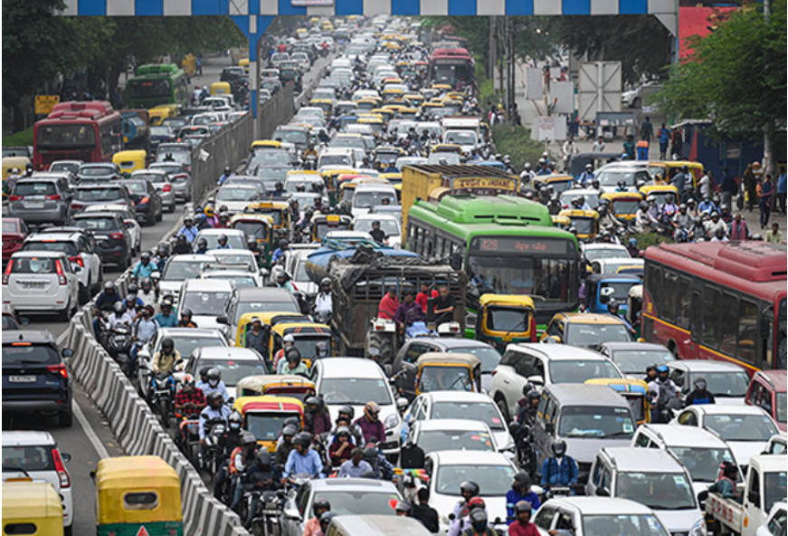 #PublicTransport: सार्वजनिक परिवहन के कारण शहरी यातायात की भीड़ पर पड़ने वाला प्रभाव