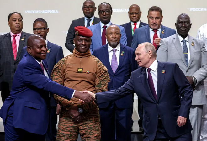 अफ्रीका में रूसी विदेश नीति: 2023 शिखर सम्मेलन से हासिल सबक़  