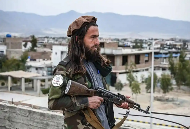 त़ालिबान के राज वाले अफ़ग़ानिस्तान में एक ‘समावेशी सरकार’ की तलाश