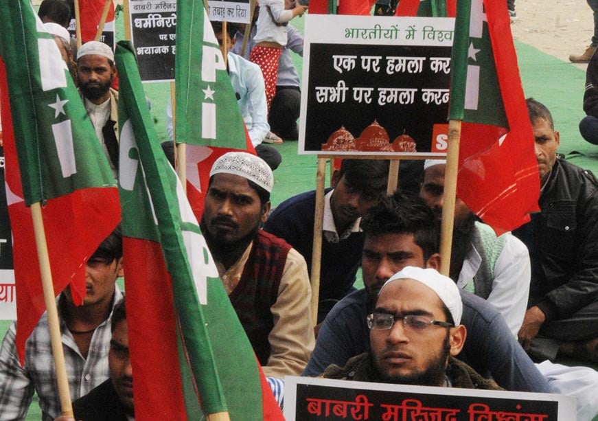 रोक के बावजूद सहयोगी संगठन SDPI की मदद से कैसे दोबारा खड़ा हो रहा है PFI?