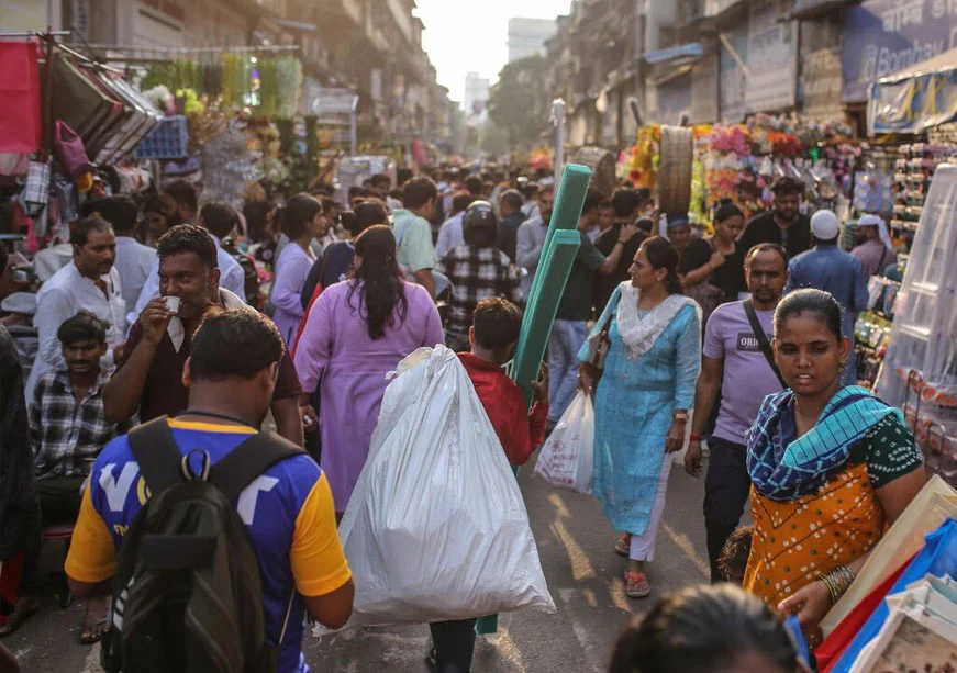 चौथी अर्थव्यवस्था के बाद क्या: चीन मॉडल या मिडिल क्लास?