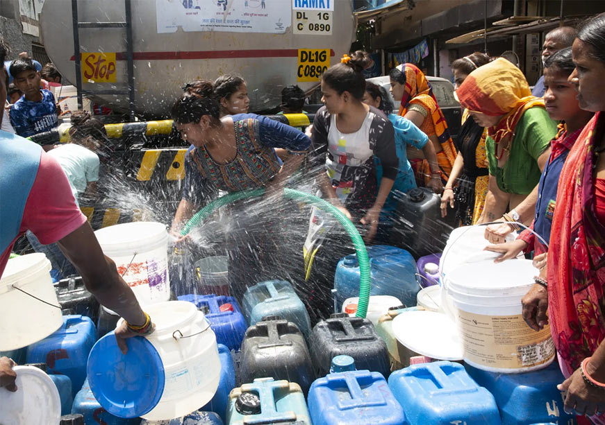 Rethinking Urban Heat Governance through Water-Sensitive Planning